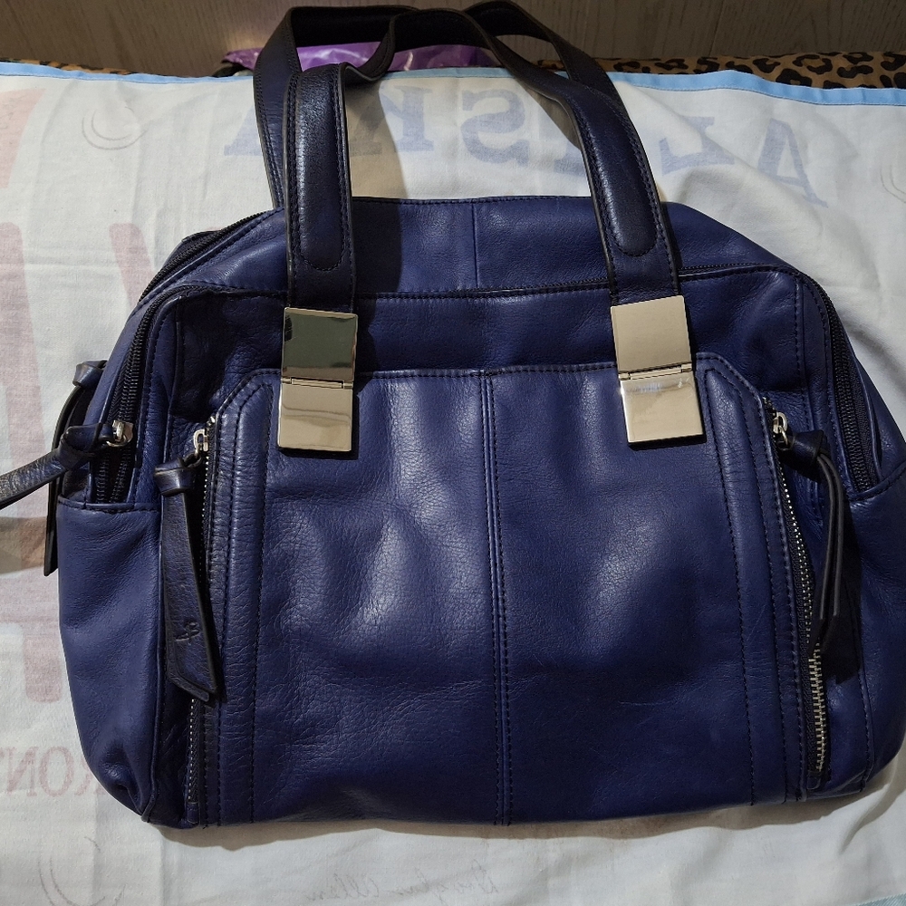 B. Makowsky Leather Blue Tote Bag 2 Zippers; Double Compartments. Incl. Dust Bag - Picture 5 of 5